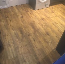Quick-step Livyn Chestnut Vinyl Flooring: Click Here To View Larger Image